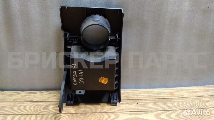 Накладка под парприз Опель Корса D