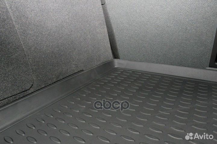 Коврик в багажник полиуретан NLC.37.15.B12 element