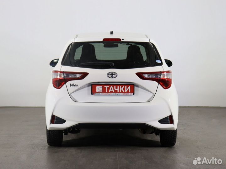 Toyota Vitz 1.0 CVT, 2017, 54 332 км