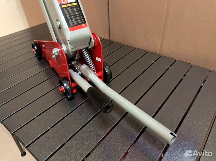 Домкрат гидравличеcкий подкaтной 2,5т 135-395 мм