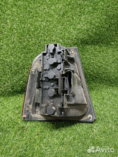 Задний правый фонарь Skoda Octavia A4 лифтбек