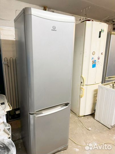 Холодильник 