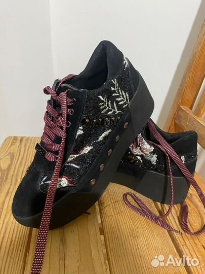 Ботинки женские 38