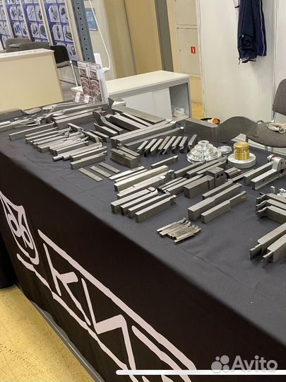 Резцы отрезные 25х16