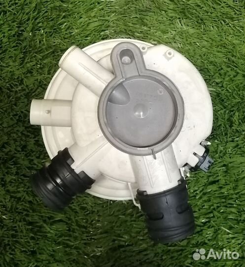 Чаша (поддон) насоса пмм zanussi 1118312