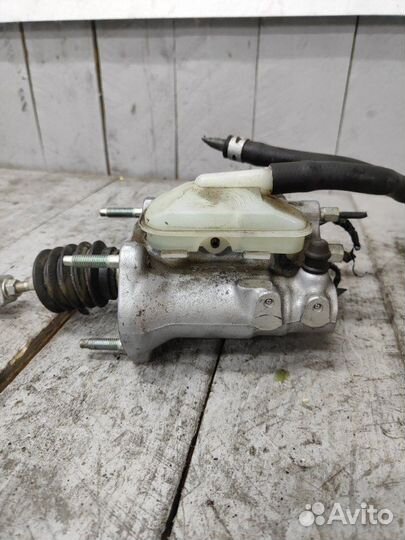 Главный тормозной цилиндр Honda Fit GP5 LEB