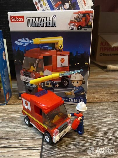 Конструкторы Lego и Sluban