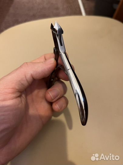 Маникюрные кусачки Zinger