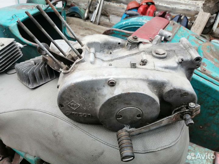 Двигатель мопеда Slmson