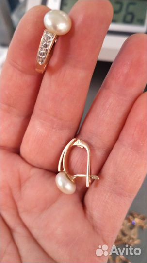 Золотые серьги с жемчугом и бриллиантами