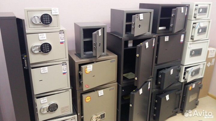 Сейф для денег и документов