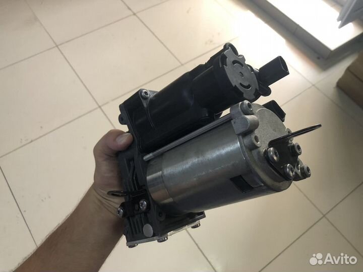 Компрессор пневмоподвески Mercedes ML/GL w164