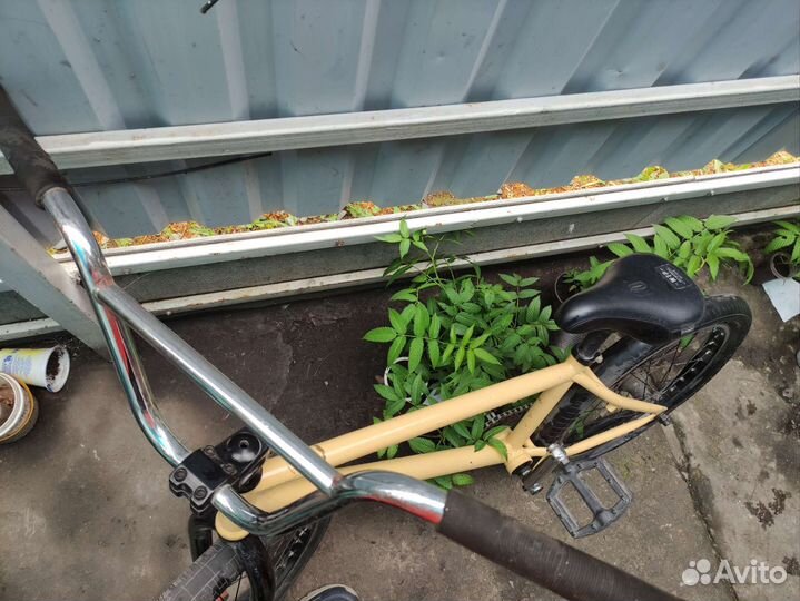 Трюковой велосипед BMX