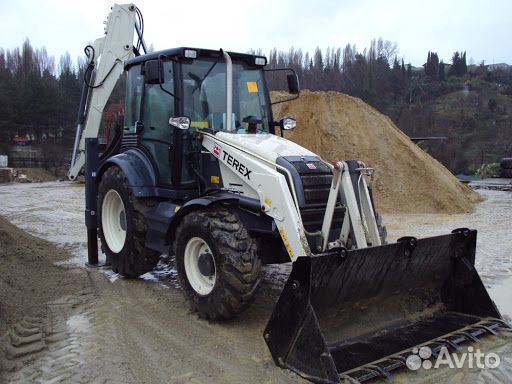 Услуги экскаватора-погрузчика, аренда экскаватора