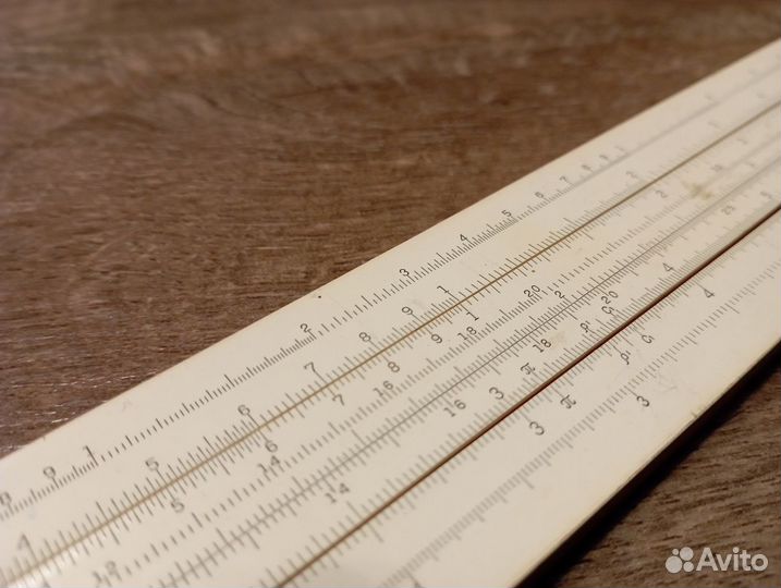 Советская винтажная логарифмическая линейка