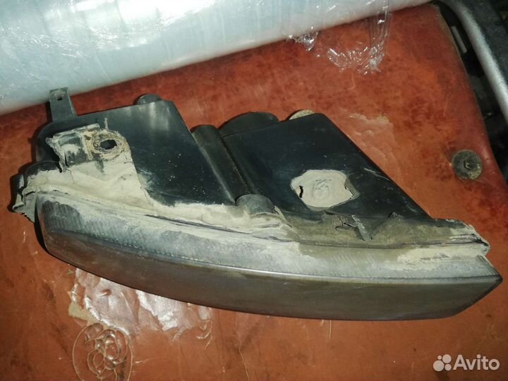 Фара противотуманная Джили Эмгранд EC-7