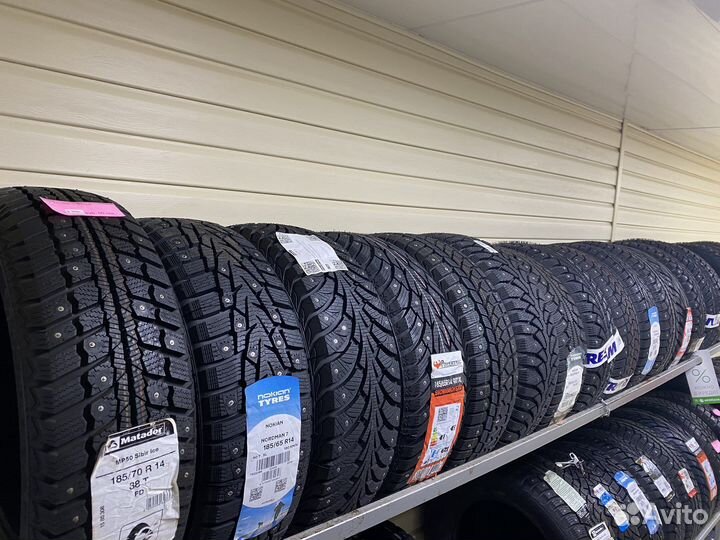 Powertrac Snow March Stud 205/55 R16