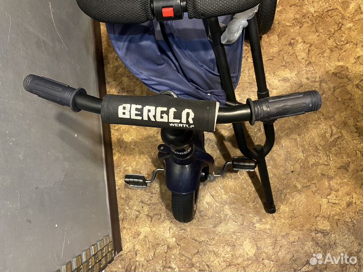 Детский велосипед с родительской ручкой б/у