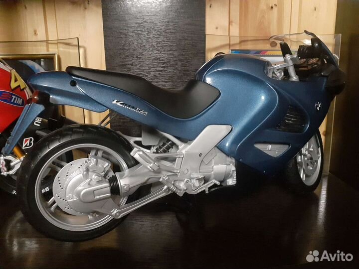 Модель мотоцикла bmw 1/6
