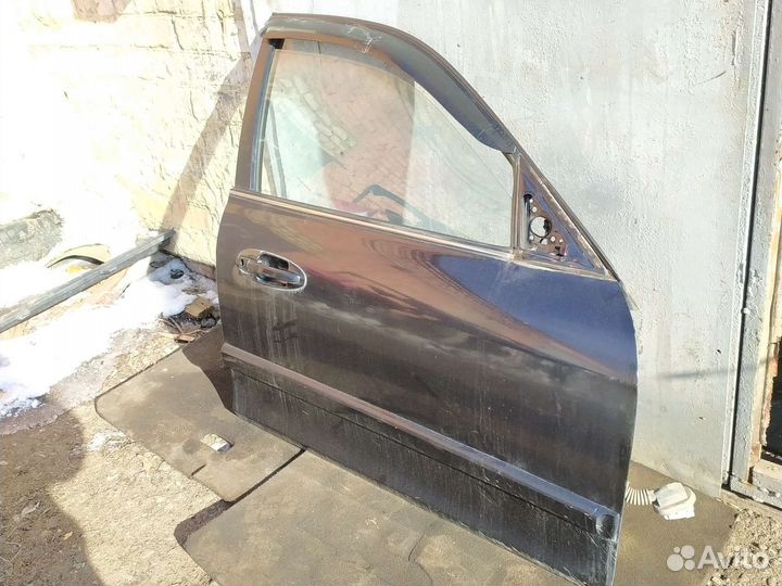 Передняя правая дверь hyundai sonata 4