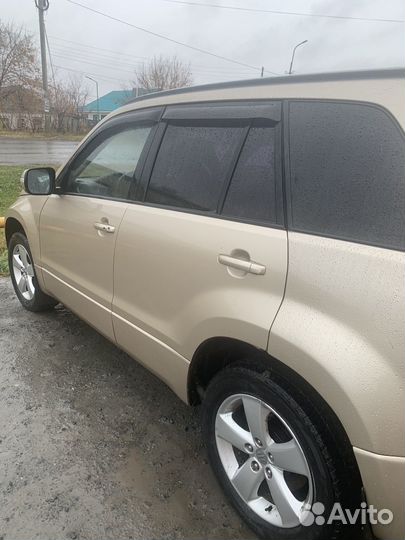 Suzuki Grand Vitara 2.4 AT, 2010, 218 000 км