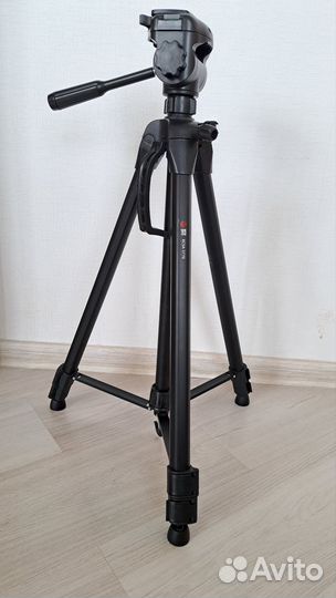 Штатив для фотоаппарата