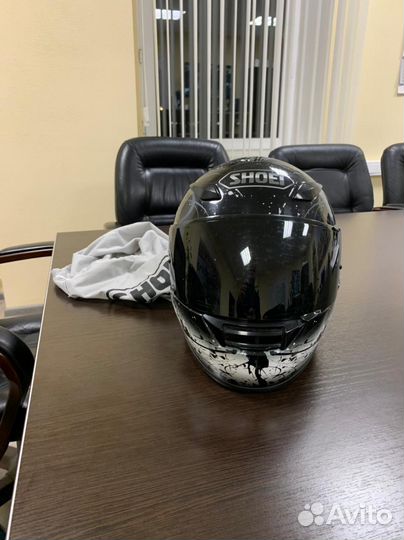 Мотошлем shoei