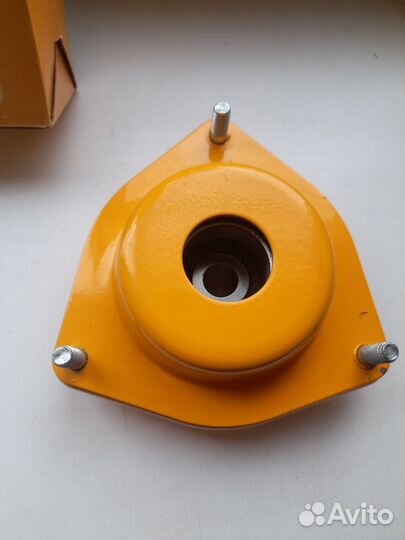 Опора передней стойки на Ваз 2110-12