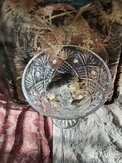 Хрустальная ваза