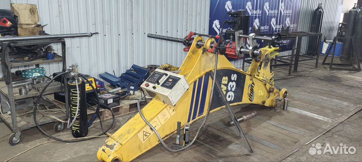 Ремонт стрелы экскаватора - Выезд