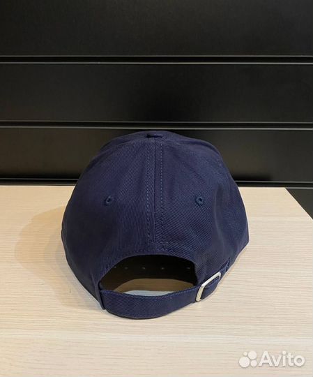 Бейсболка с вышивкой gladiator