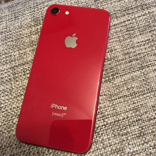 Телефон iPhone 8 64 gb red