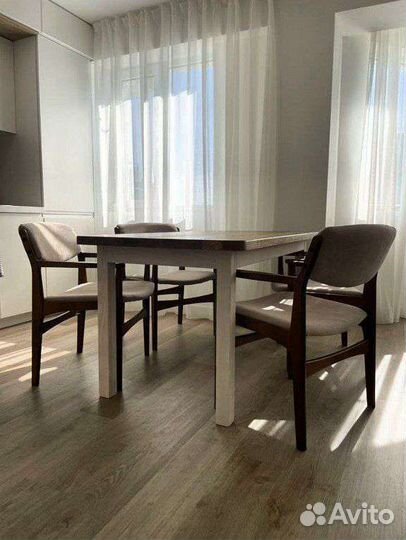 Кухонный стол