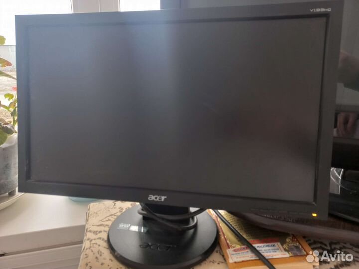 Монитор Acer v193hqv