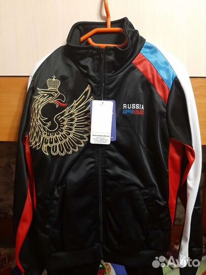 Спортивный костюм