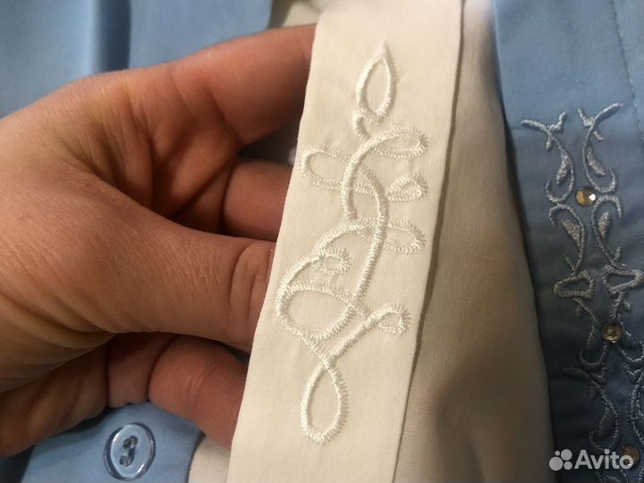 Рубашка на мальчика 3года белая/ голубая