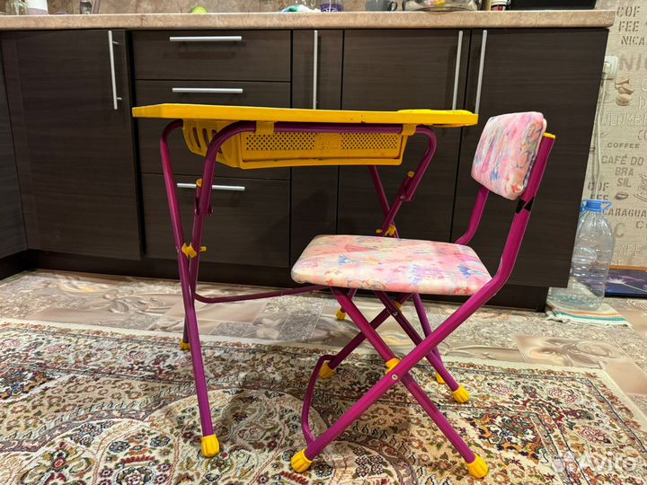 Детский стол и стул