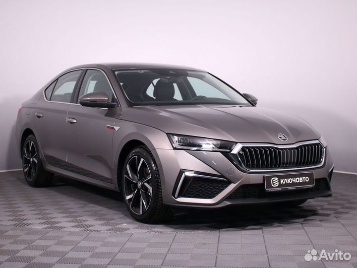 Skoda Octavia 1.4 AT, 2023