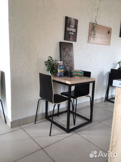 Стол в стиле лофт