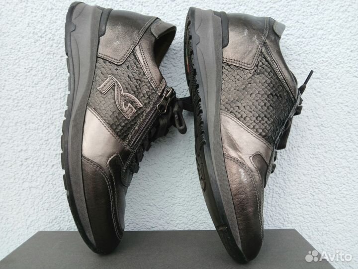 Кроссовки женские кожаные 36