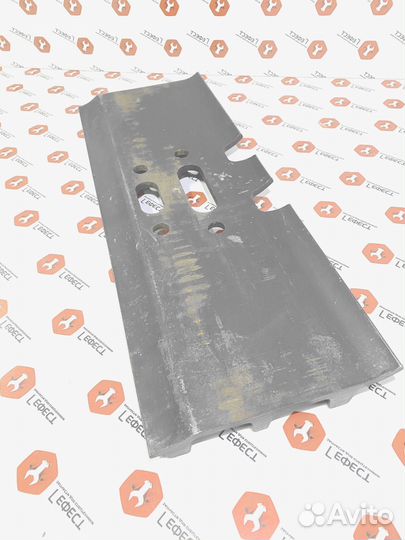 Башмак экскаватора 3G 900 мм JBA0194