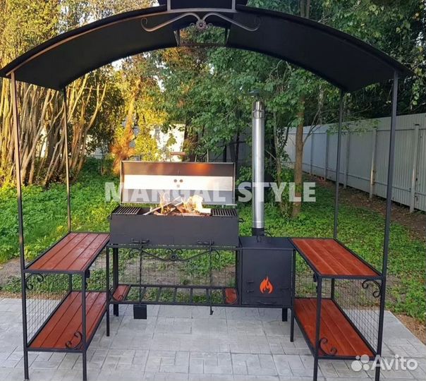 Мангал с крышей