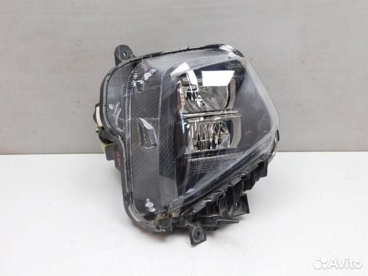 Фара правая Hyundai Tucson