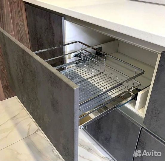 Кухонный гарнитур в современном стиле на заказ Мос