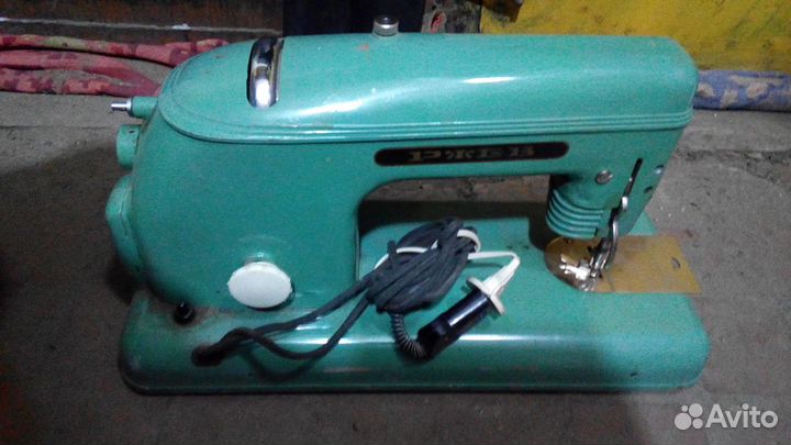 Электическая швейная машинка ржев