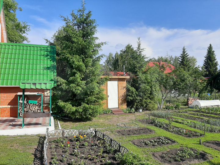 Дача 20 м² на участке 10 сот.