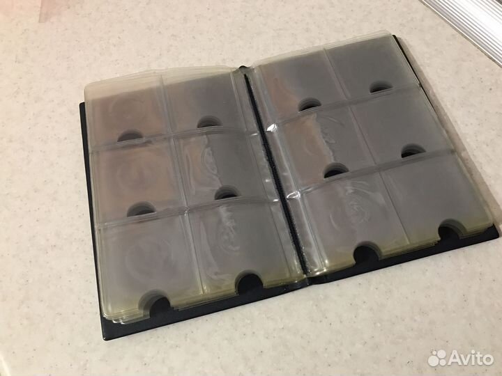 Альбомы для монет в холдерах Numis