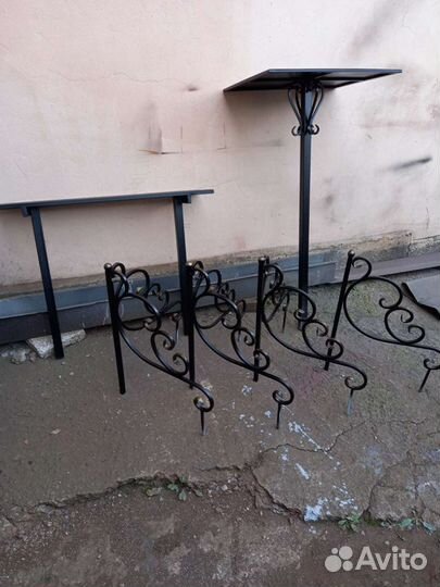 Стол, скамейка, уголки