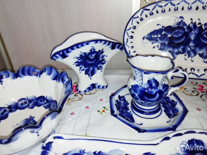 Набор посуды Гжель