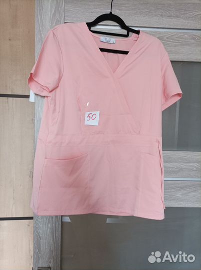 Медицинская футболка